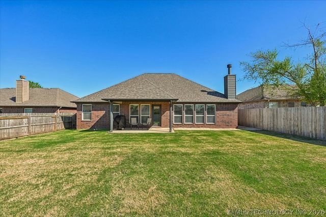 20496 E 47th Street S, Broken Arrow, OK 74014