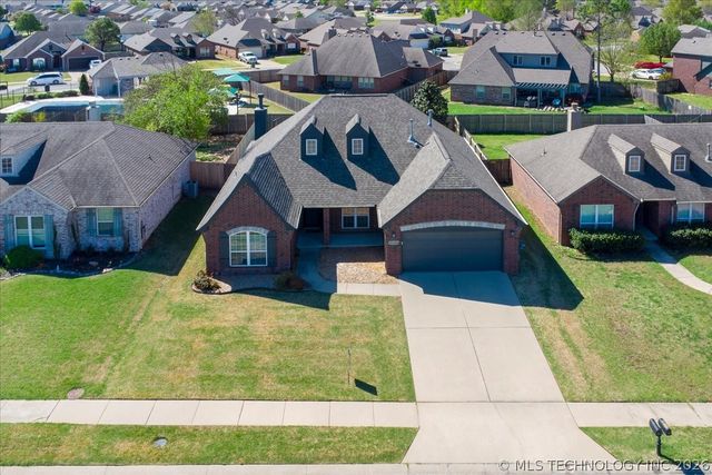 20496 E 47th Street S, Broken Arrow, OK 74014