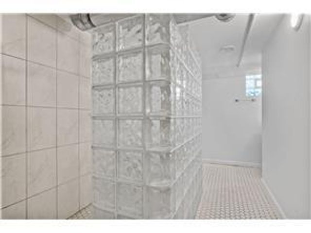3934 Vera Cruz Avenue N, Robbinsdale, MN 55422