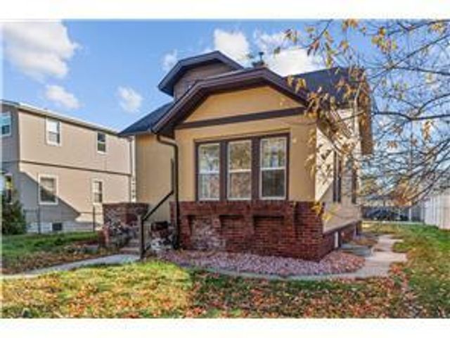 3934 Vera Cruz Avenue N, Robbinsdale, MN 55422