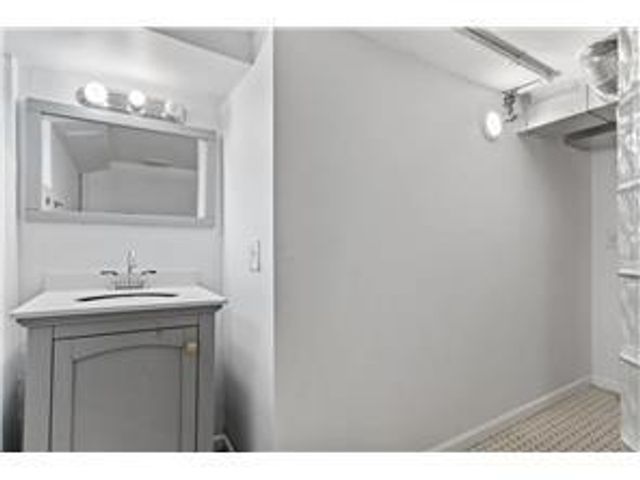 3934 Vera Cruz Avenue N, Robbinsdale, MN 55422