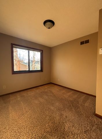 1110 Magnolia Ave, Saint Paul, MN 55106