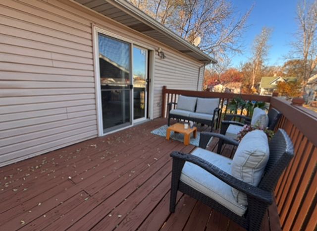 1110 Magnolia Ave, Saint Paul, MN 55106