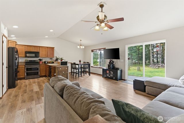 5146 180th Trail SW, Rochester, WA 98579