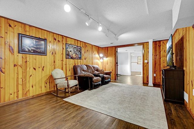 2114 Soderville Drive NE, Andover, MN 55304