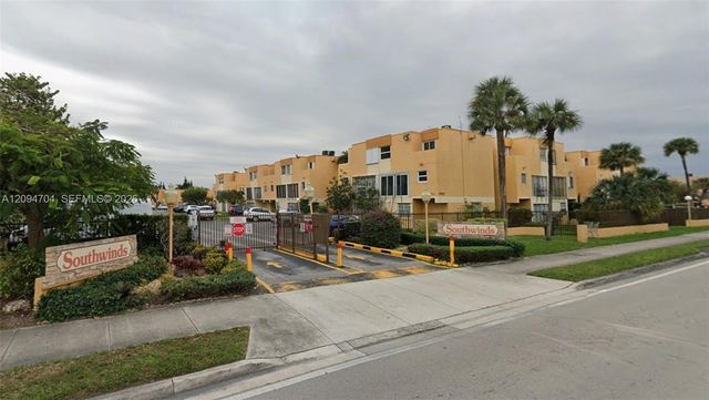 9300 W Flagler Street 214C, Miami, FL 33174