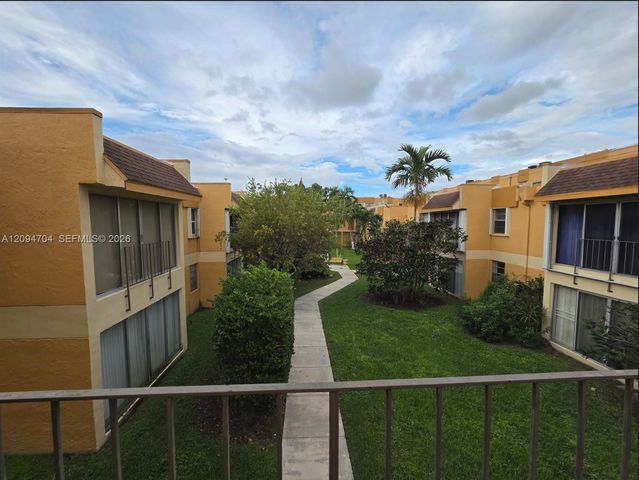 9300 W Flagler Street 214C, Miami, FL 33174