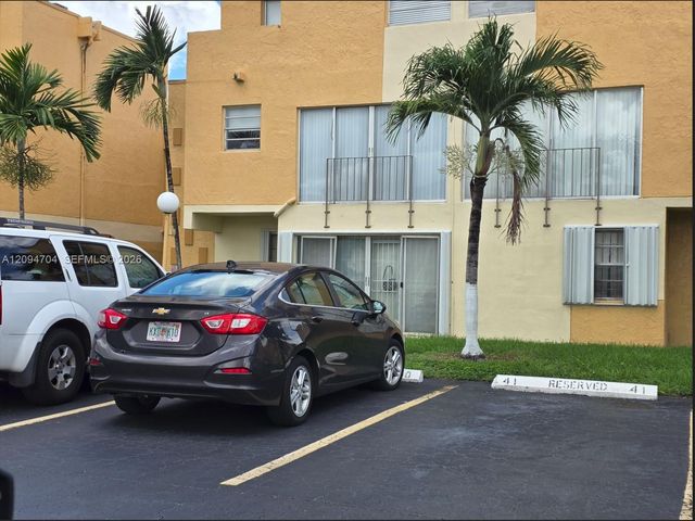9300 W Flagler Street 214C, Miami, FL 33174