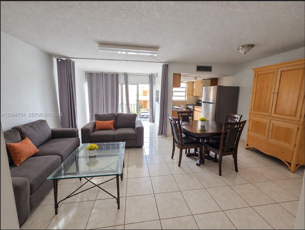 9300 W Flagler Street 214C, Miami, FL 33174