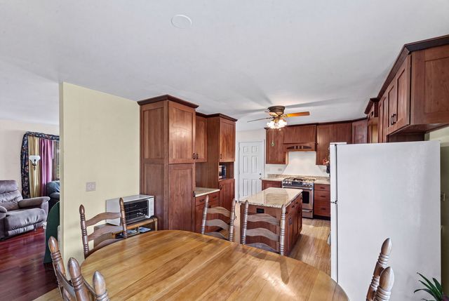 645 Flagstaff Lane, Hoffman Estates, IL 60169