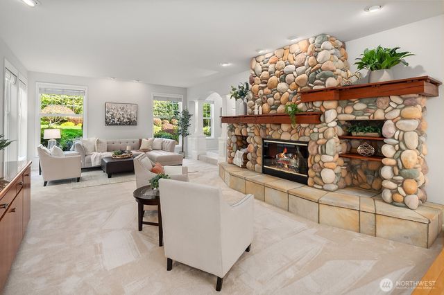 26108 SE 27th Street, Sammamish, WA 98075