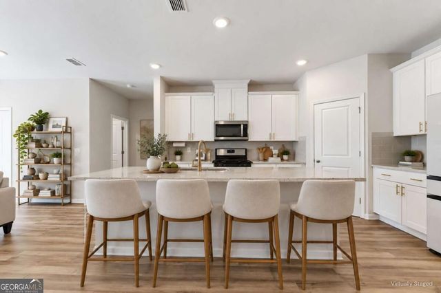 1665 Villageside Court, Lawrenceville, GA 30043