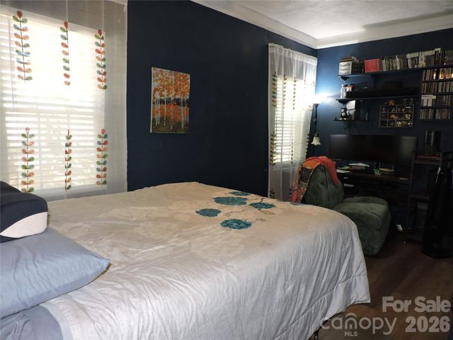 4 Carter Road, Weaverville, NC 28787