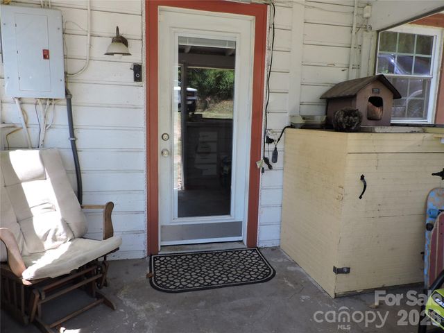 4 Carter Road, Weaverville, NC 28787