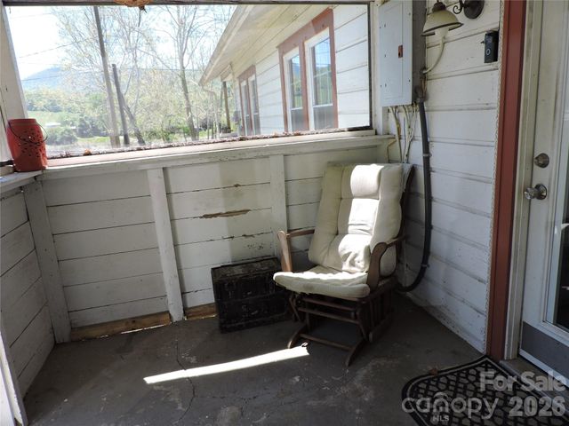 4 Carter Road, Weaverville, NC 28787