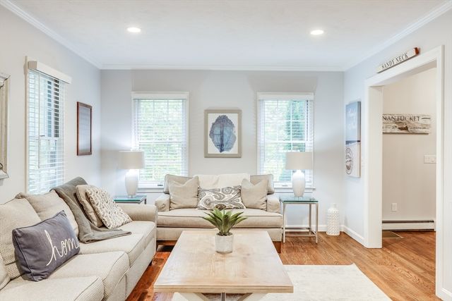 2 Harpers Hollow, Sandwich, MA 02537