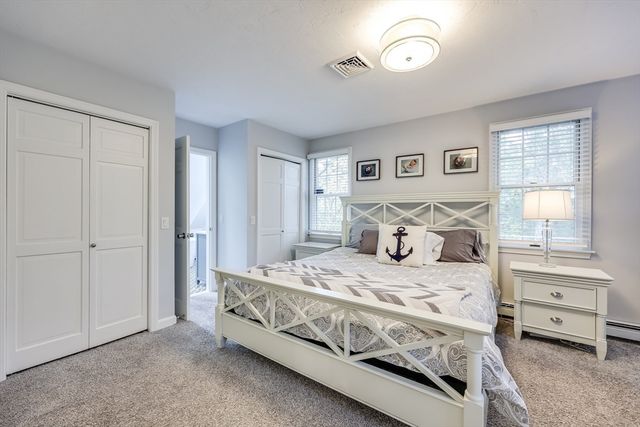 2 Harpers Hollow, Sandwich, MA 02537