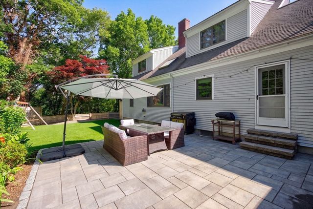 2 Harpers Hollow, Sandwich, MA 02537