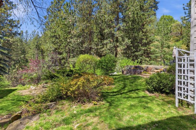 5003 N Elton Ln, Spokane, WA 99212