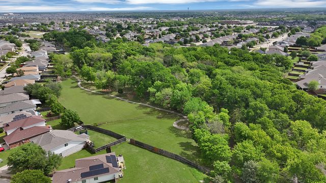 1405 Oak Hollow Lane, Anna, TX 75409