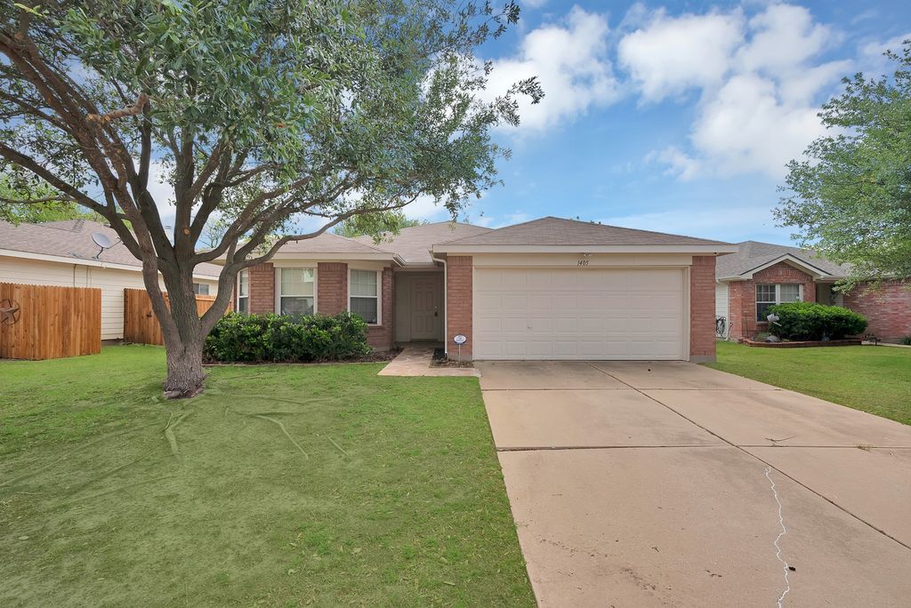 1405 Oak Hollow Lane, Anna, TX 75409