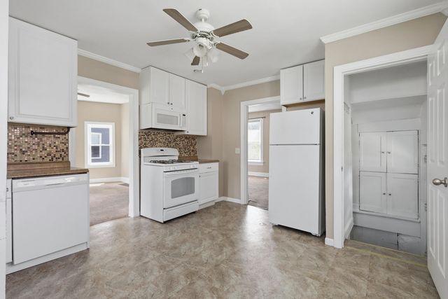 1805 Esplanade Avenue, Davenport, IA 52803