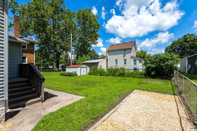 1805 Esplanade Avenue, Davenport, IA 52803