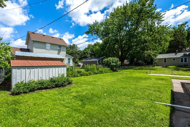 1805 Esplanade Avenue, Davenport, IA 52803