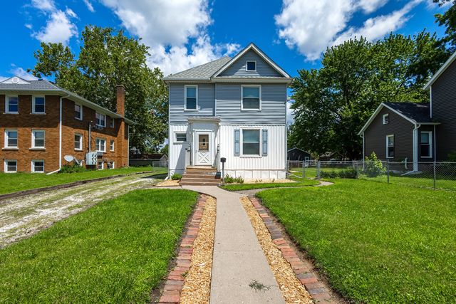 1805 Esplanade Avenue, Davenport, IA 52803
