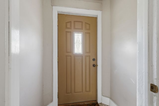 1805 Esplanade Avenue, Davenport, IA 52803