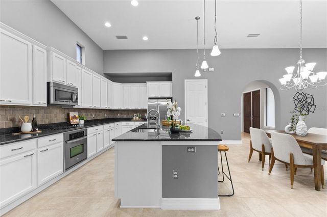 20211 HERITAGE POINT DRIVE, Tampa, FL 33647