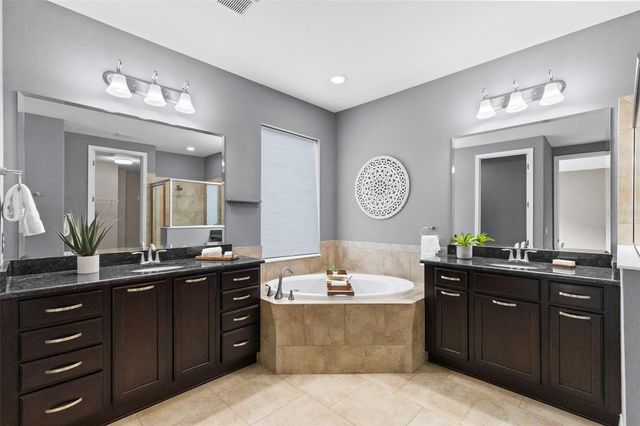 20211 HERITAGE POINT DRIVE, Tampa, FL 33647