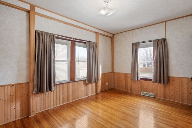 2334 5th Street, Moline, IL 61265