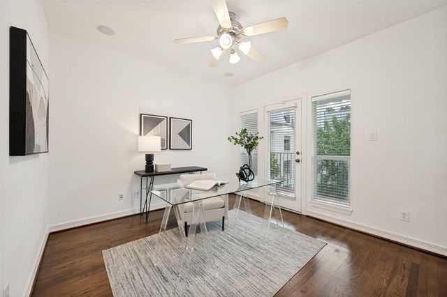 2492 Worthington Street, Dallas, TX 75204