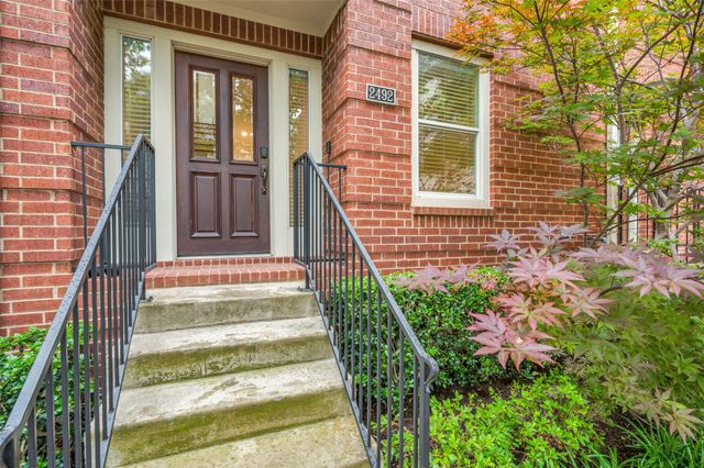2492 Worthington Street, Dallas, TX 75204