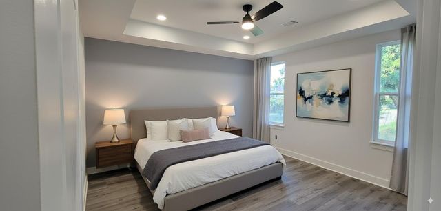 4922 Hoover Street E, Houston, TX 77092