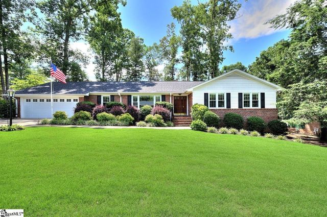 5 Fernwood Drive, Taylors, SC 29687