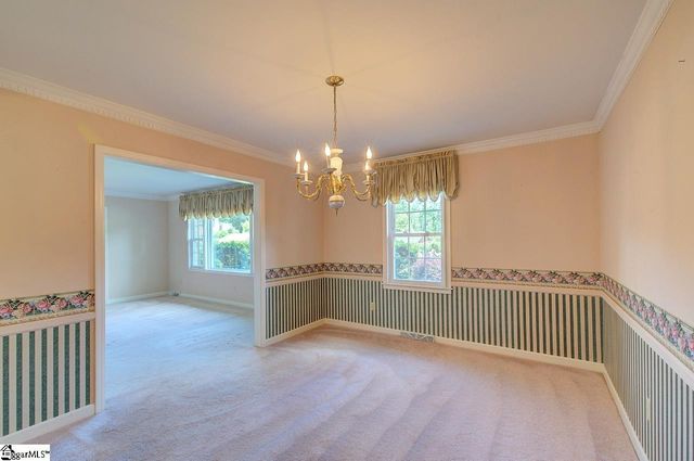 5 Fernwood Drive, Taylors, SC 29687