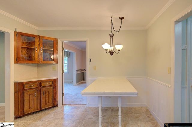5 Fernwood Drive, Taylors, SC 29687