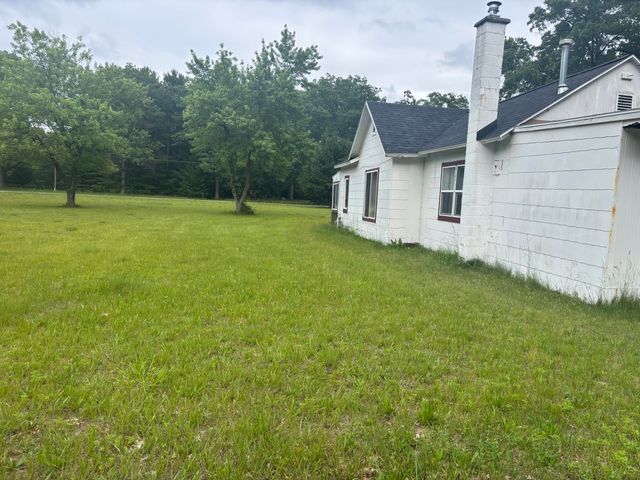 1473 Chatterson Road, Muskegon, MI 49442