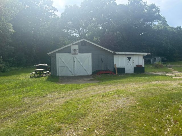 1473 Chatterson Road, Muskegon, MI 49442