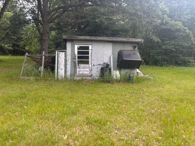 1473 Chatterson Road, Muskegon, MI 49442
