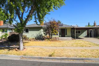 3433 E Dayton Avenue, Fresno, CA 93726