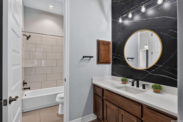 109 El Cielo, Boerne, TX 78006