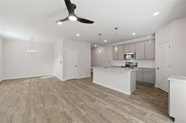 3656 PARKWAY JAMES Drive, Snellville, GA 30039