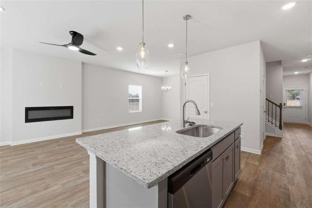 3656 PARKWAY JAMES Drive, Snellville, GA 30039