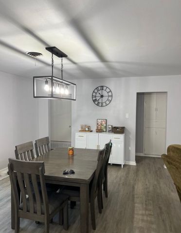 401 N Lee Street, Valley View, TX 76272