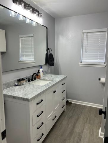 401 N Lee Street, Valley View, TX 76272