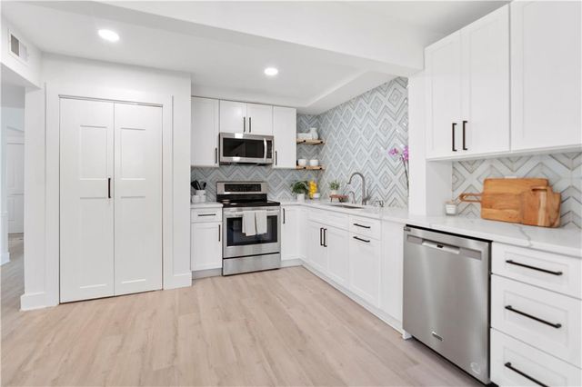 70 Old Ivy NE Road 35, Atlanta, GA 30342