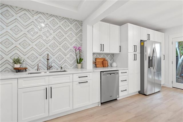 70 Old Ivy NE Road 35, Atlanta, GA 30342